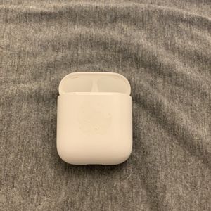 Apple Air Pods charging case